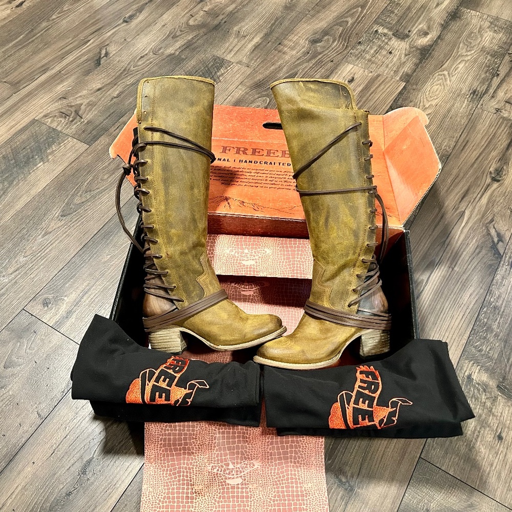 Free bird Boots (Never Worn)